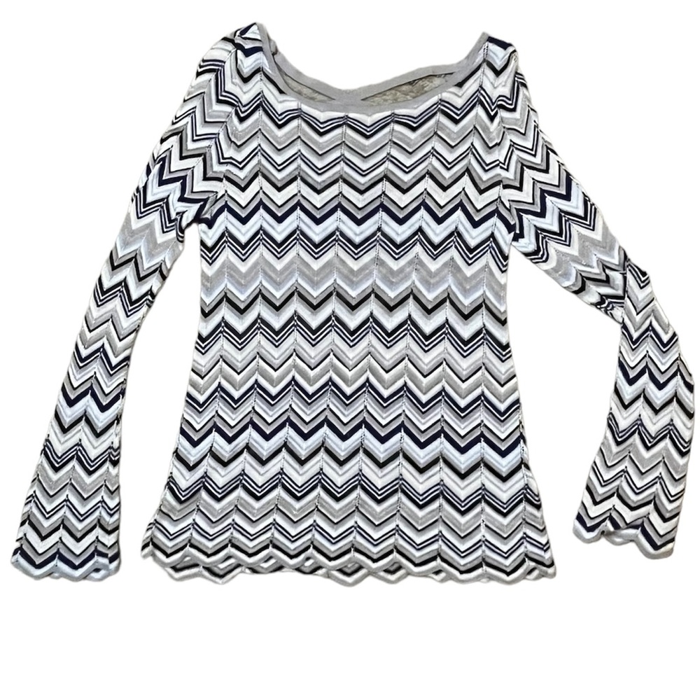 White House Black Market Zigzag Cross-Back Sweater Size Medium -chevron pattern